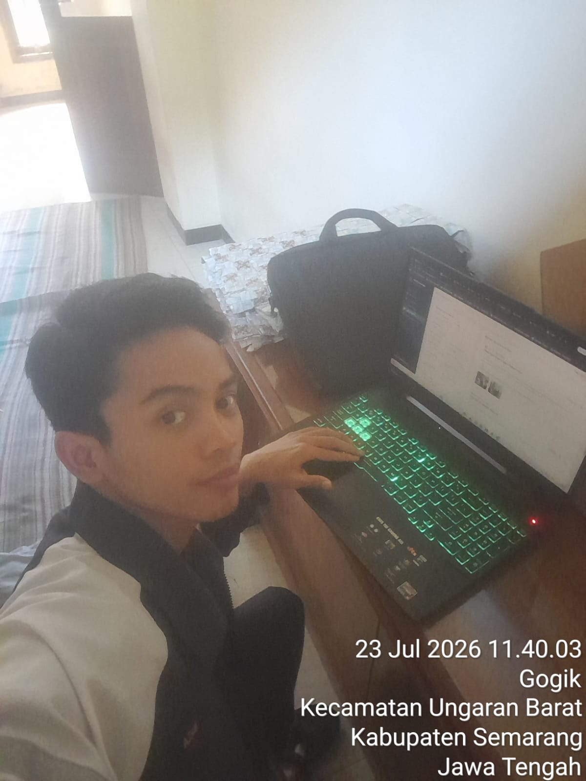 Mengerjakan Multi & Editing Desain
