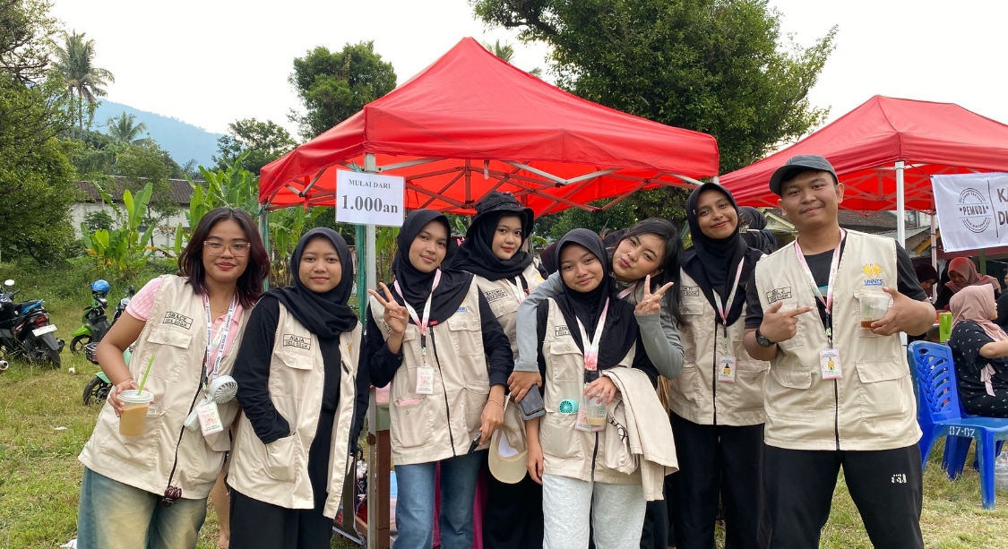 Dukungan Kreatif dan Kolaborasi Kepemudaan: Pendampingan Dokumentasi Perlombaan Semarak Kemerdekaan Dusun Gintungan