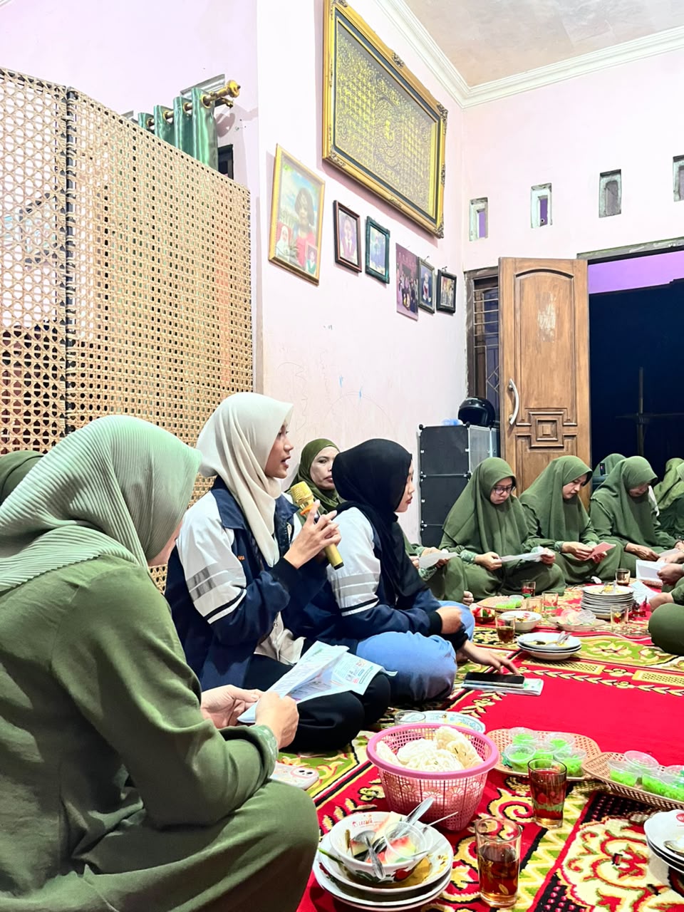Kegiatan Harian dan Edukasi Masyarakat