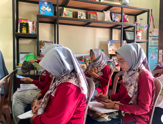 Integrasi Basis Data Pasar Gogik dan Optimalisasi Partisipasi Warga melalui Kotak Aspirasi Desa Bersama PKK