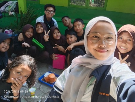 Edukasi Terjadinya Gunung Meletus Kepada Siswa SD