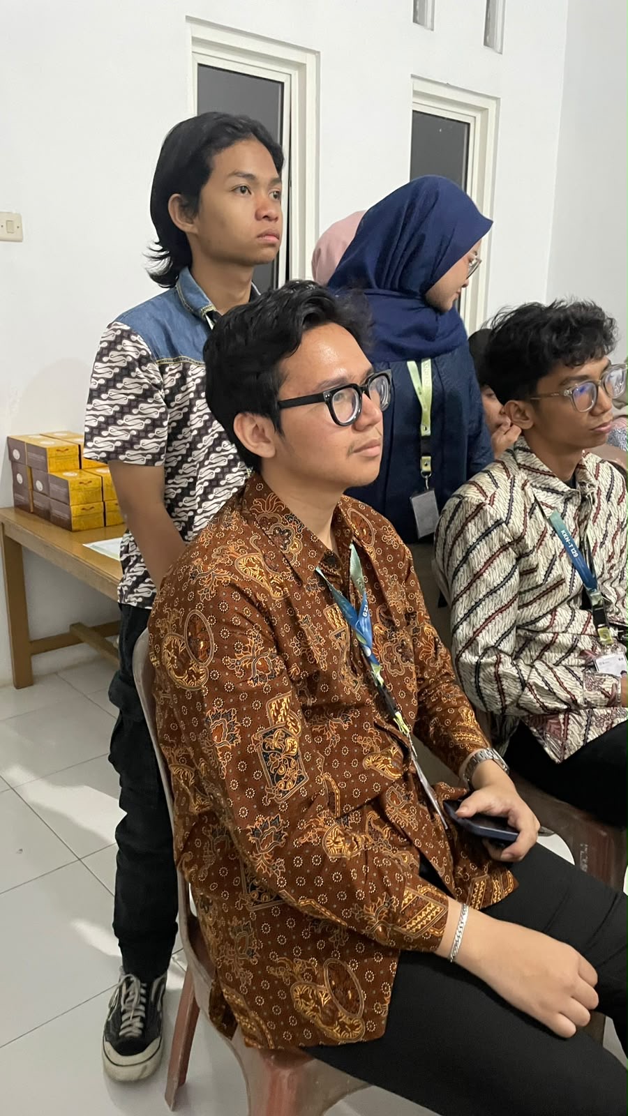 Les mengajar bahasa inggris dan Pemaparan Proker di balai desa