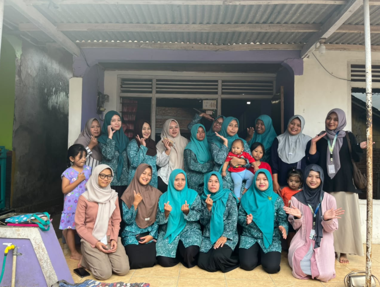 Mengikuti Kajian dan pertemuan PKK Rt 01/Rw01