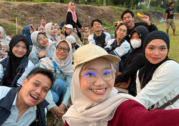 Penyelesaian Administrasi KKN, Uji Coba Jalur Wisata, dan Persiapan Upacara Kemerdekaan