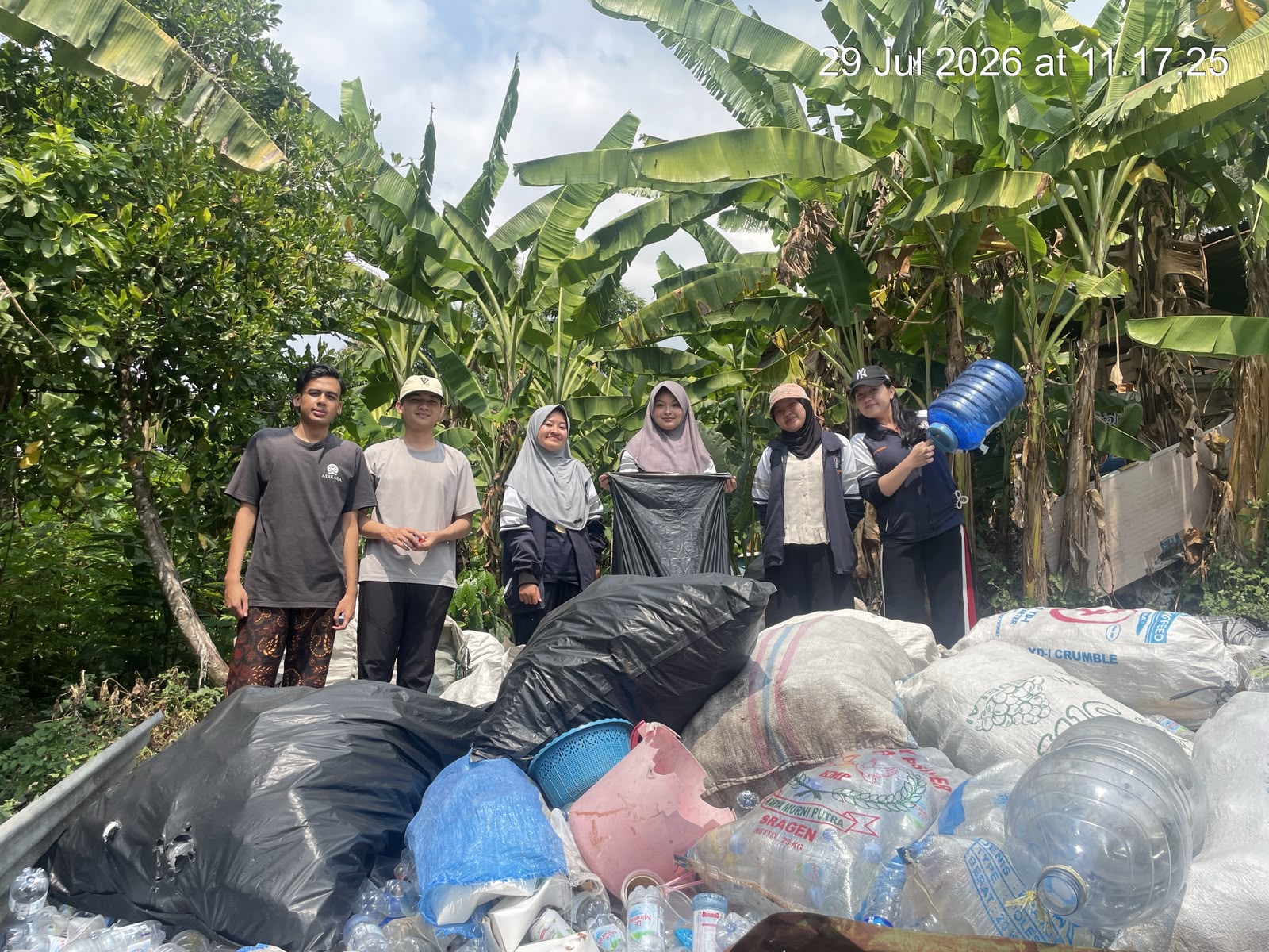 PENCARIAN BAHAN BAKU (TUTUP SAMPAH BOTOL) UNTUK PROGRAM KERJA MULTI 2