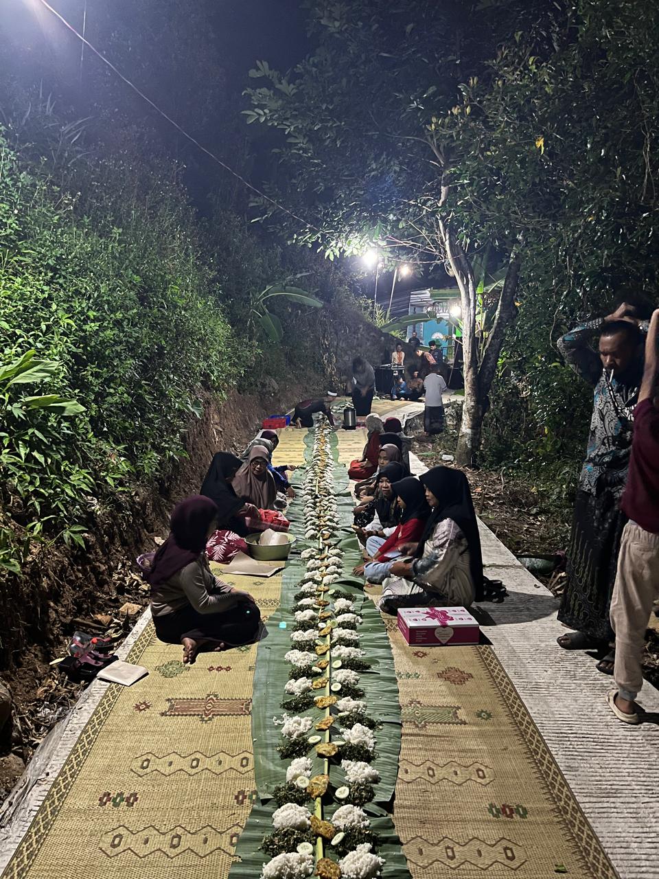 Senam Sehat, Sowan RT, dan Syukuran Jalan Baru di RT 1 Dusun Gintungan