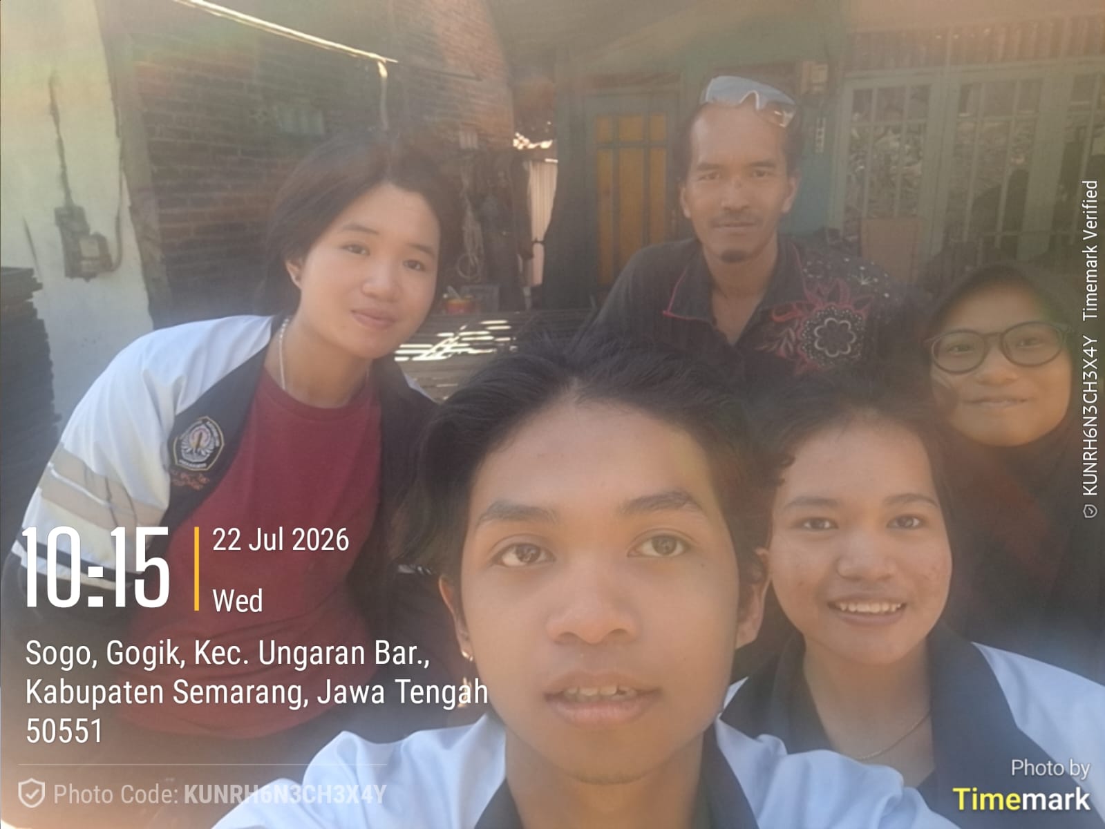 Rapat koordinasi terkait program kerja multidiplin.