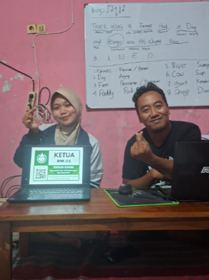 Pemasangan Instalasi Akuaponik dan Koordinasi Program Kerja Sosmas
