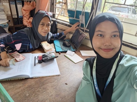 Absensi di Balai Desa, melanjutkan program sosial kemasyarakatan di LKD, pengerjaan program kerja Sub-Multidisiplin 1, dan pendataan UMKM.