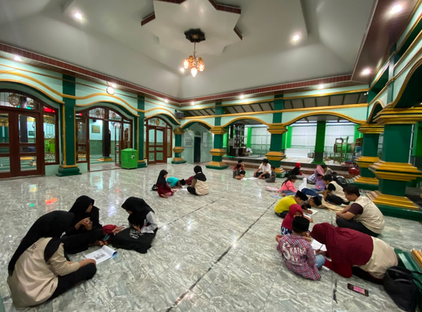 Pemberdayaan Terpadu: Persiapan Pasar Gogik, Pemetaan Potensi Desa, Literasi Keuangan PKK, dan Pendampingan Belajar