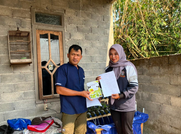 Serah Terima Instalasi Akuaponik Kepada RT 10/RW 01, Pengerjaan Administrasi, Pemaparan Program serta Kunjungan DPL