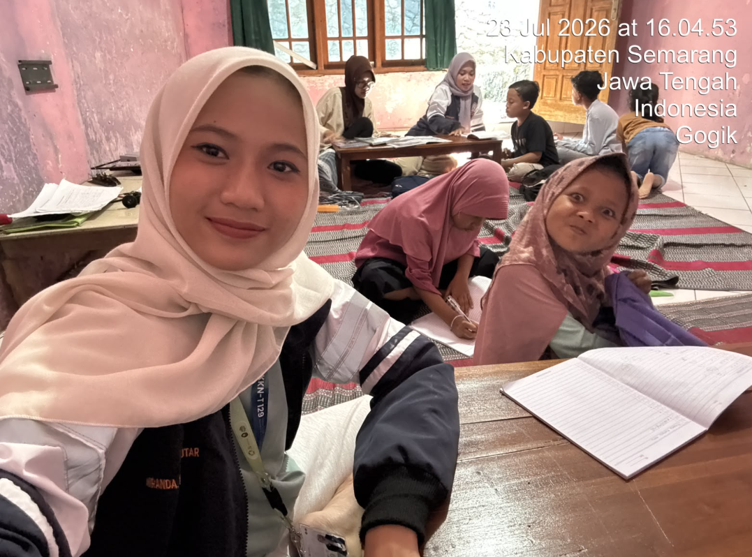 Melakukan pengajaran mata pelajaran umum untuk anak tingkat SD