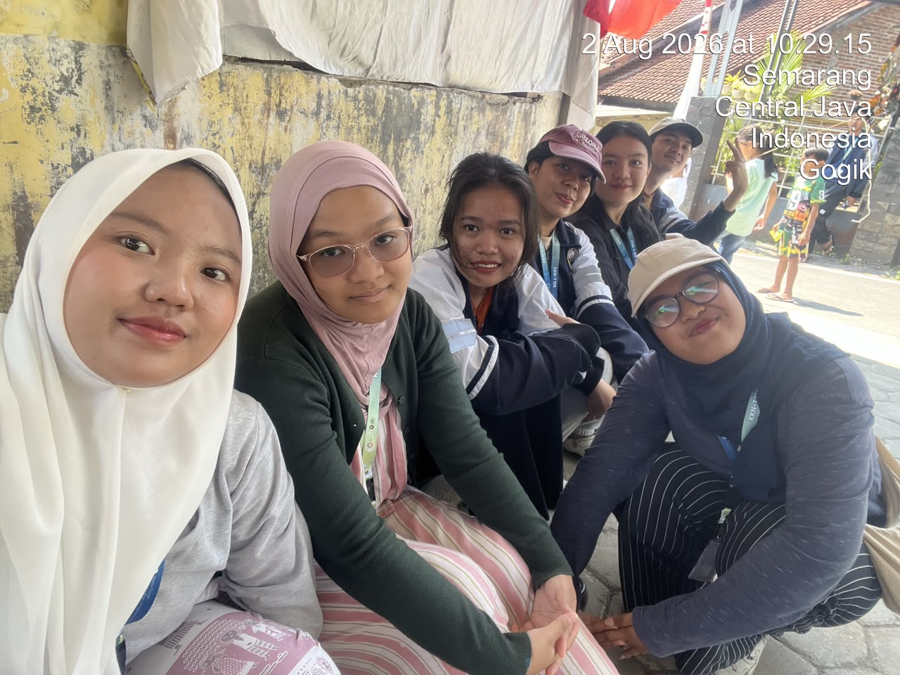 Membantu Pelaksanaan Lomba Menyambut Hari Kemerdekaan RI