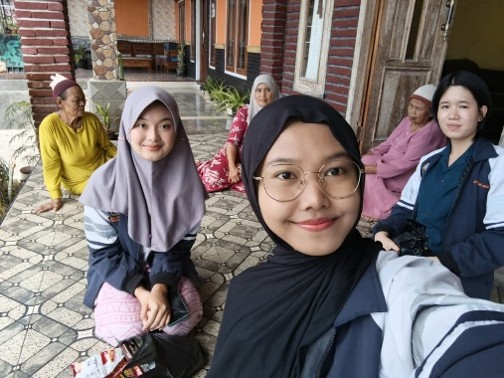 Absensi di Balai Desa, pendataan UMKM, dan pengerjaan program kerja Multidisiplin 2.