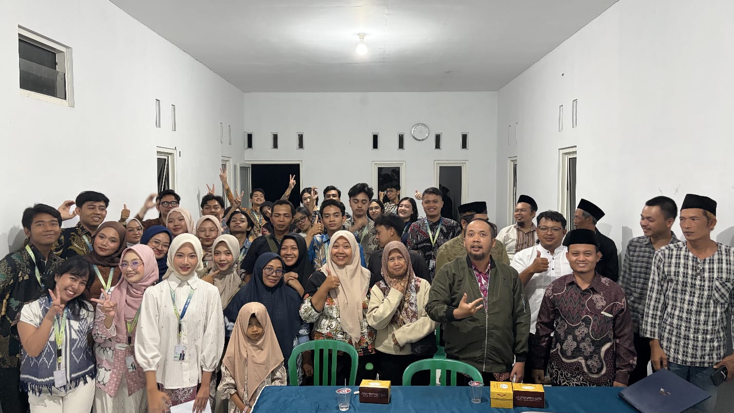 Persiapan Administrasi/Daftar Hadir, Asistensi bersama DPL, hingga pelaksanaan Sosialisasi Program Kerja di Balai Desa