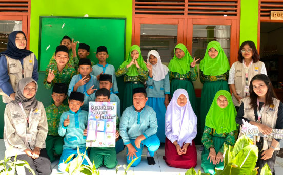 Edukasi Potensi Desa melalui Literasi Sastra dan Pendampingan Legalitas Usaha (NIB) bagi UMKM